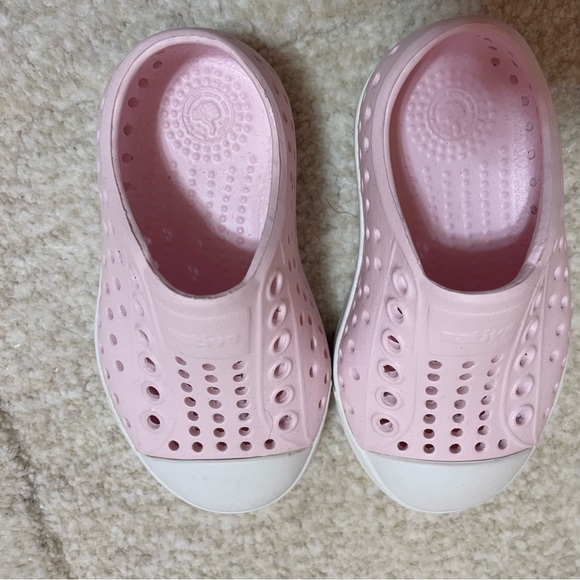 Native Kids Jefferson Water Shoes - Picture 2 of 4